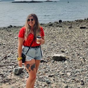 Meet your Posher, Alana